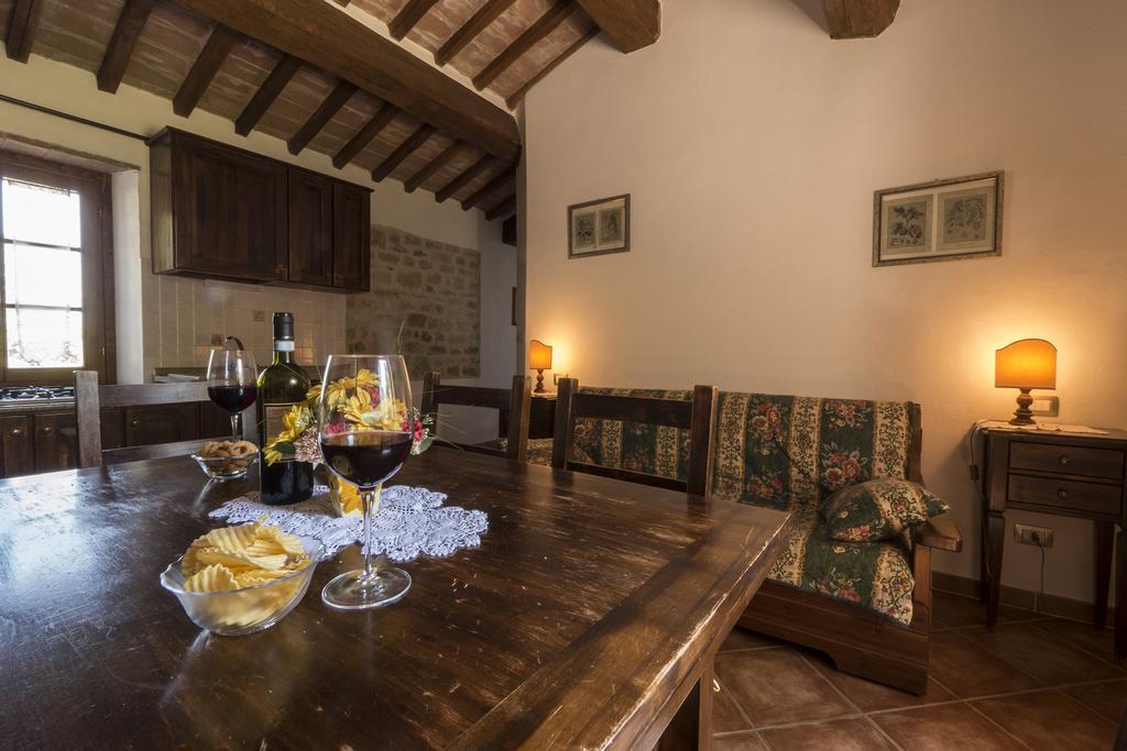 Agriturismo Monte Acuto 움베티드 객실 사진