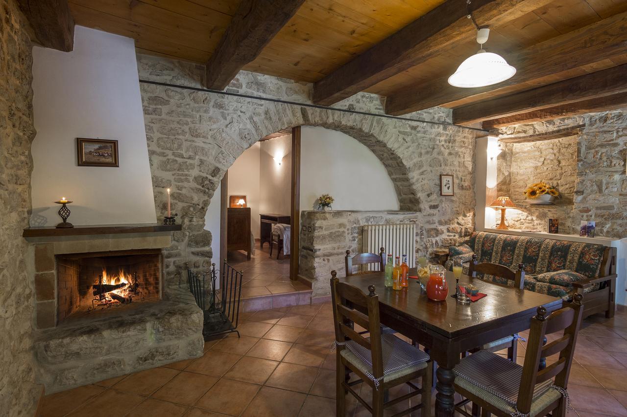 Agriturismo Monte Acuto 움베티드 외부 사진